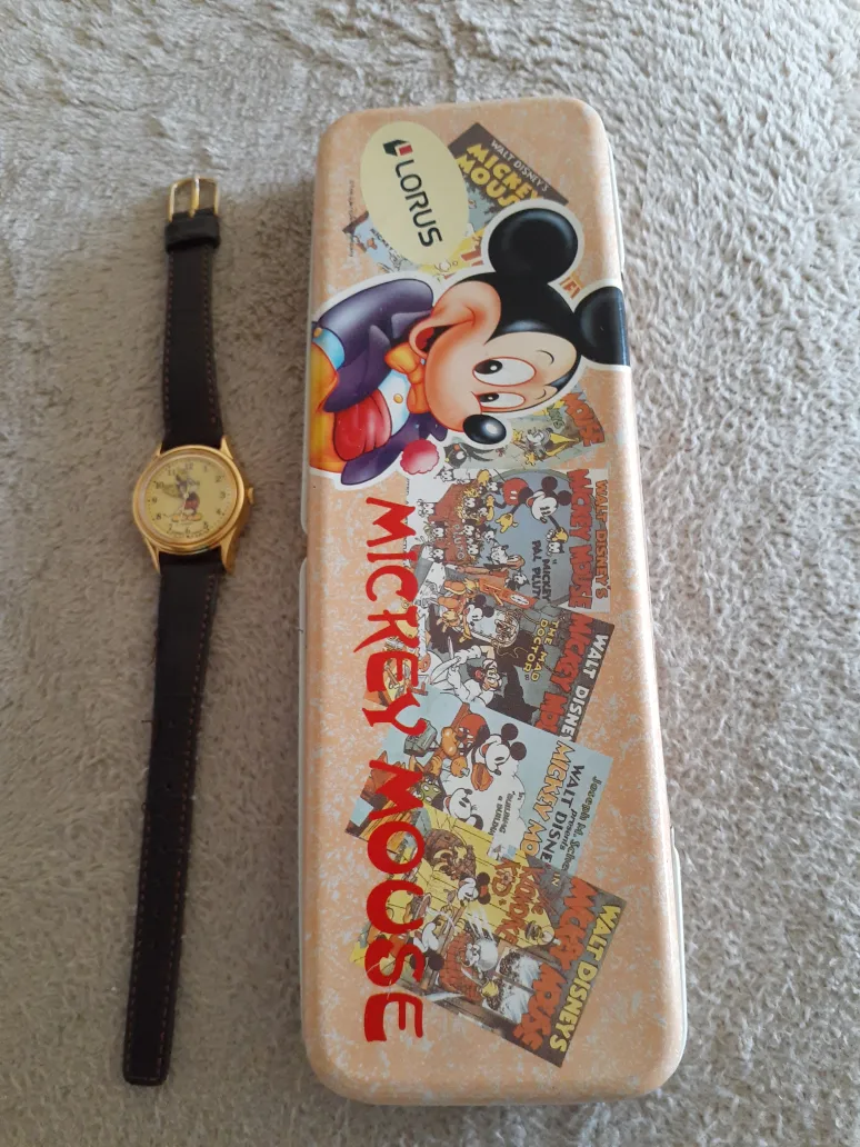 Vintage Lorus Disney Mickey Mouse Watch with Box image indicator(3)