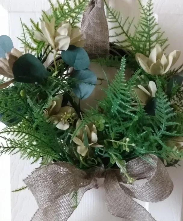 Beautiful decorative Birch Wood Floral wreath thumbnail