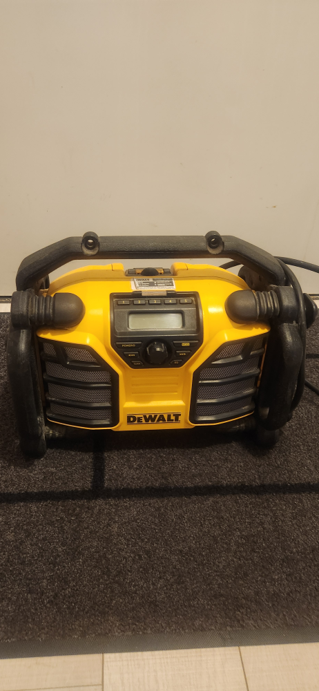 DeWalt Jobsite Radio/Charger