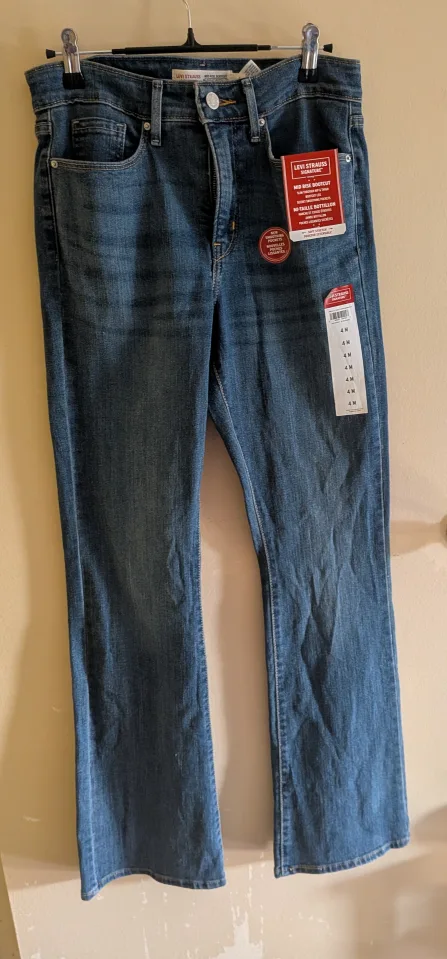 Levi Strauss Signature Mid Rise Bootcut Jeans - Size 4 thumbnail