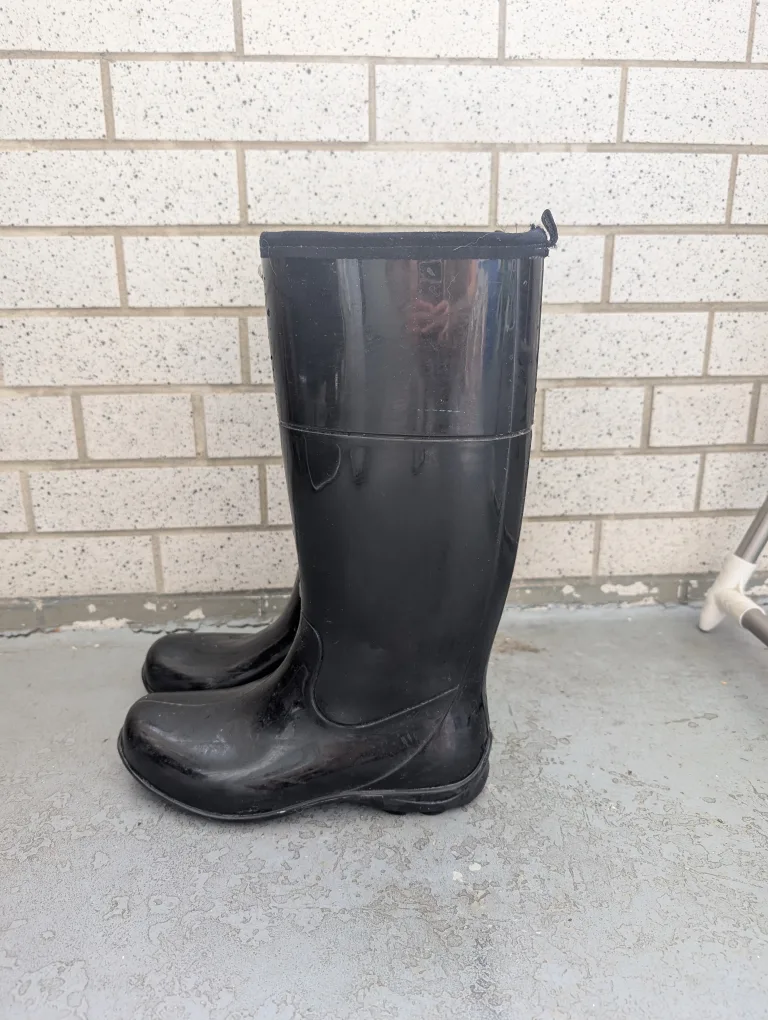 Kamik Black Rain Boots image indicator(2)