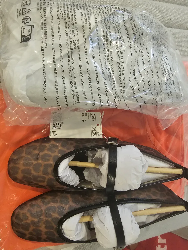 New Zara Leopard Print Ballet Flats - Size 6 image indicator(2)