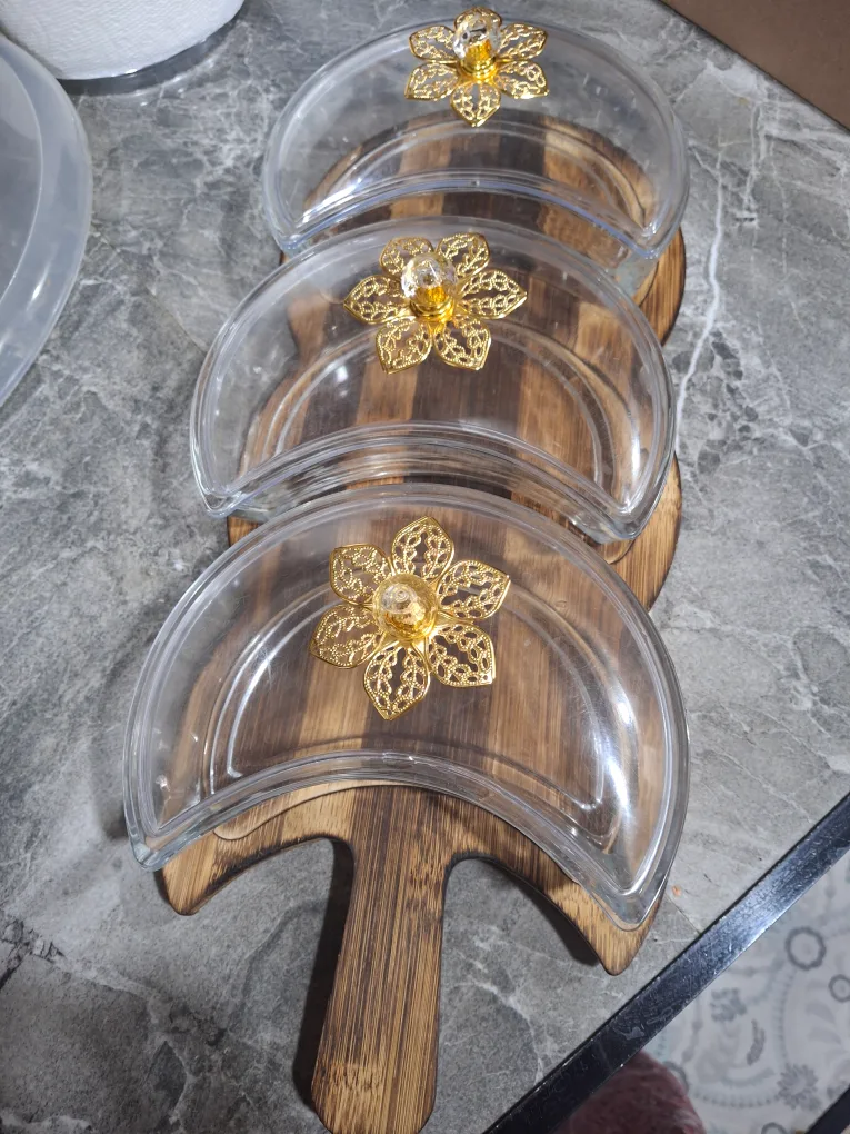Wooden Serving Tray with 3 Bowls thumbnail