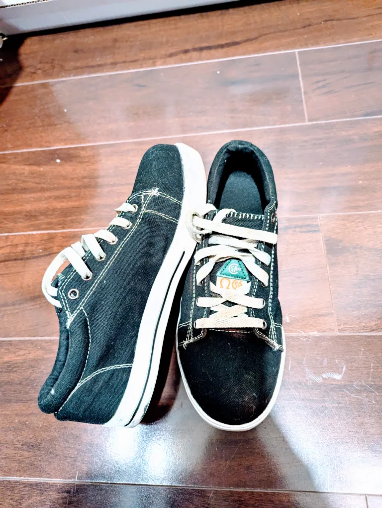 Women's Size 7 Work Safety Shoes image indicator(2)