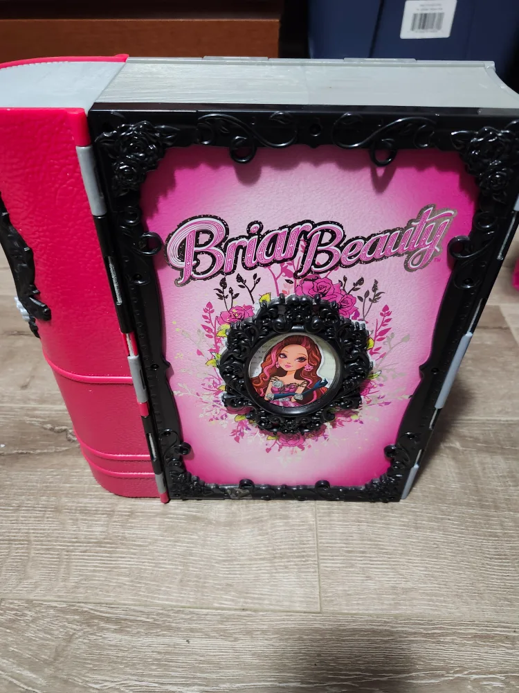$15 ever after Briar playset thumbnail