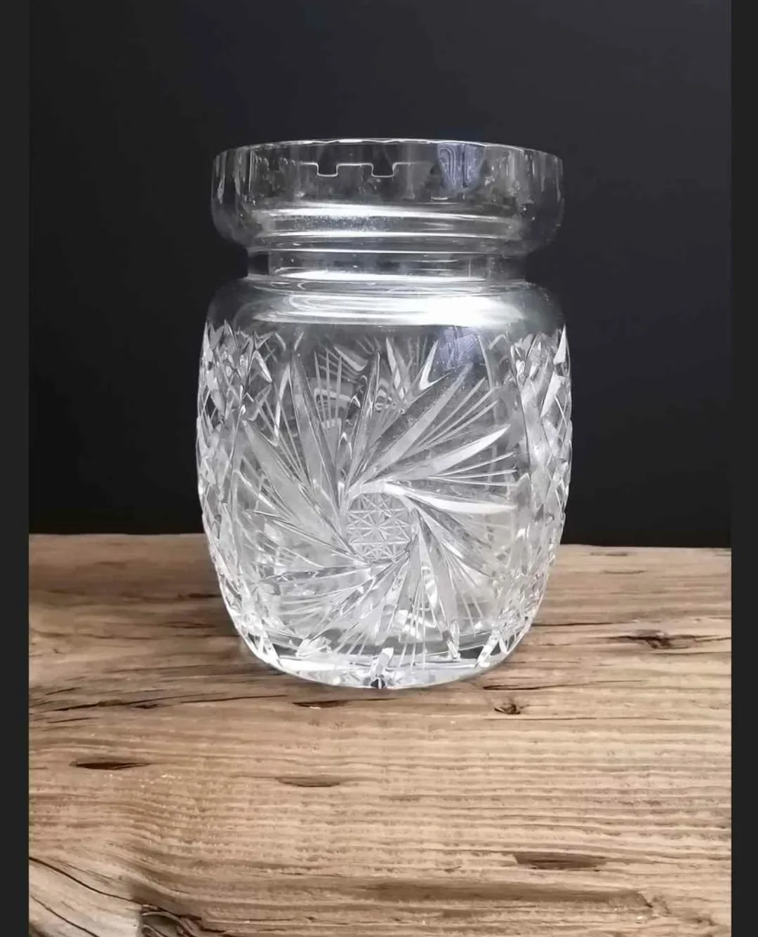 Pinwheel Crystal Vase ~ Wide Mouth Flower Vase image indicator(8)