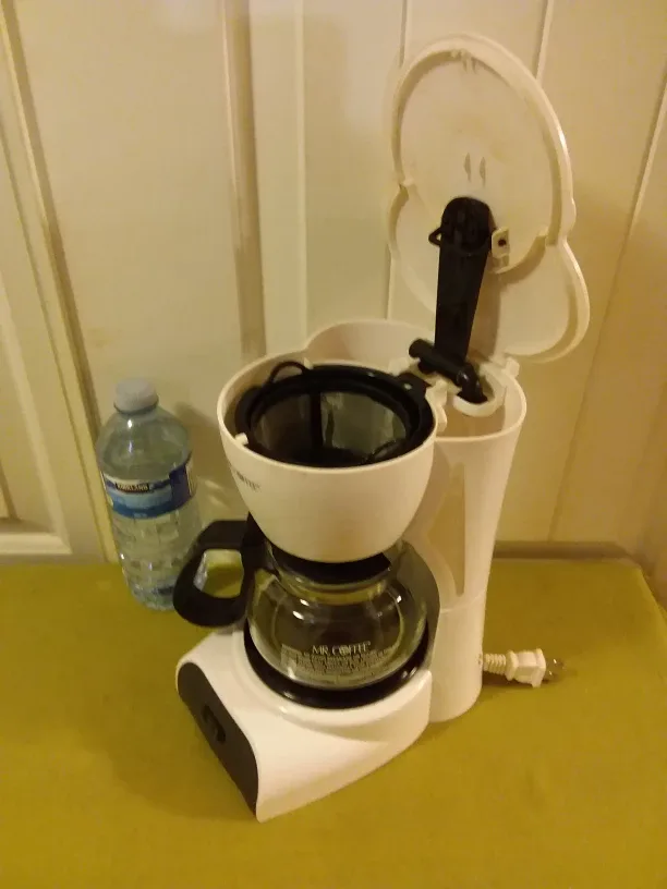 ➡️ Mr. Coffee 4-Cup Coffee Maker ☕ image indicator(2)