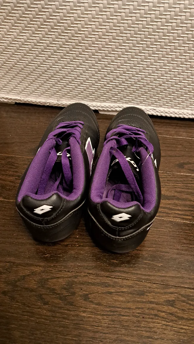 💥💥⚽️ Lotto Soccer Cleats ⚽️ brand NEW image indicator(2)