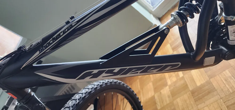 Huffy Rock Creek 24" Mountain Bike image indicator(9)