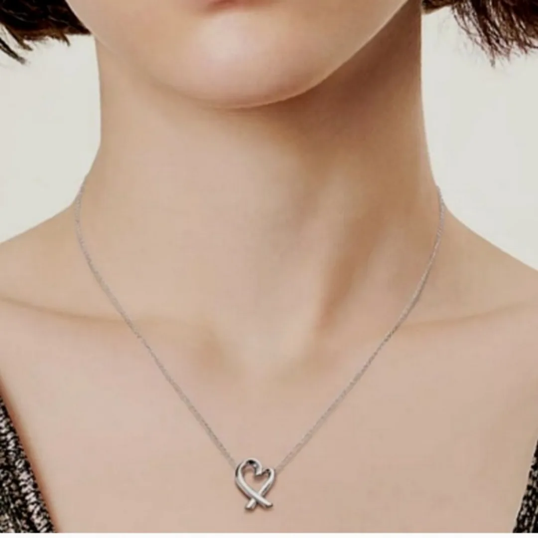 Tiffany & Co. Loving Heart Pendant Necklace image indicator(9)