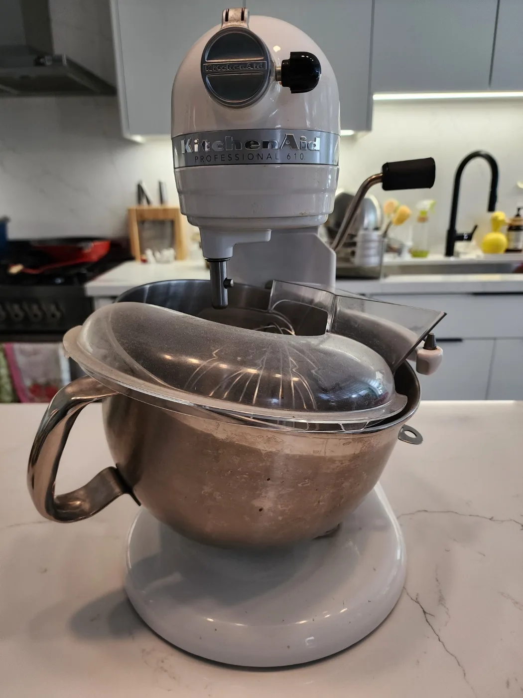 KitchenAid 610 Mixing Bowl - William Sonoma Exclusive image indicator(4)
