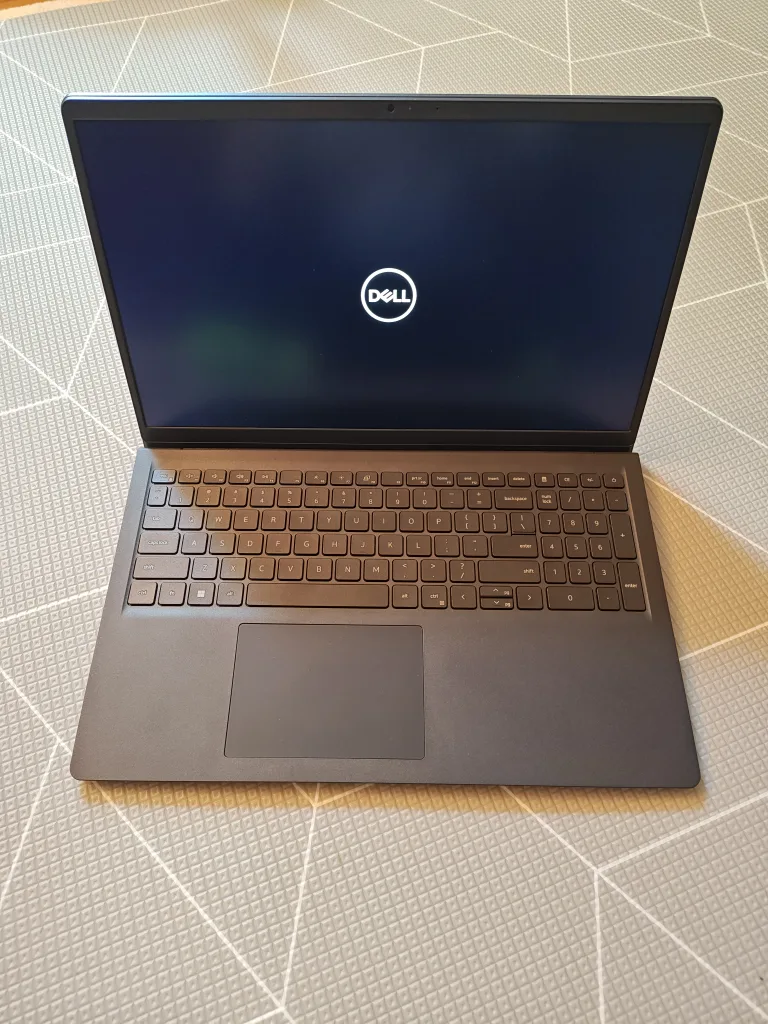 DELL INSPIRON 15 512GB - BUNDLE thumbnail