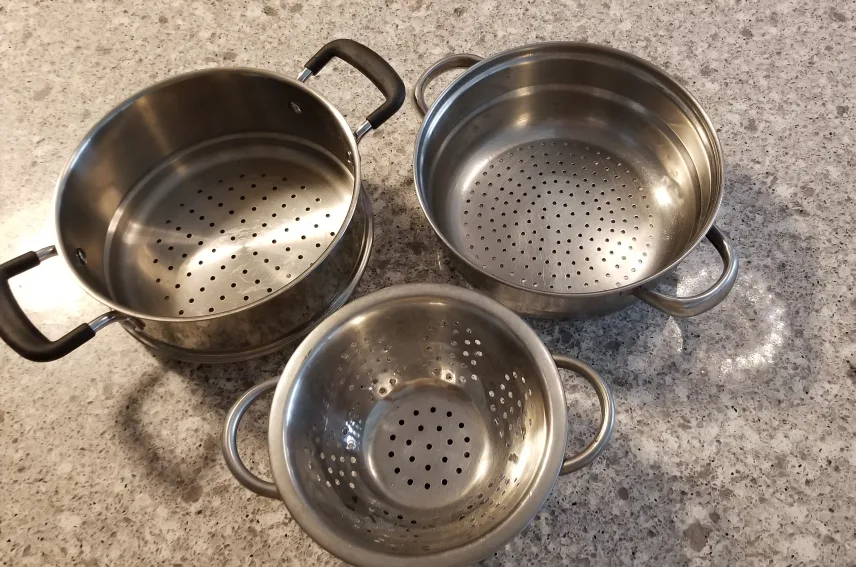 🇵🇫🍁Stainless Steel Steamer/Colander Set. Available. $5 each. thumbnail