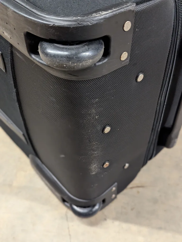 Travelpro Rolling Suitcase - Black Carry-On image indicator(4)