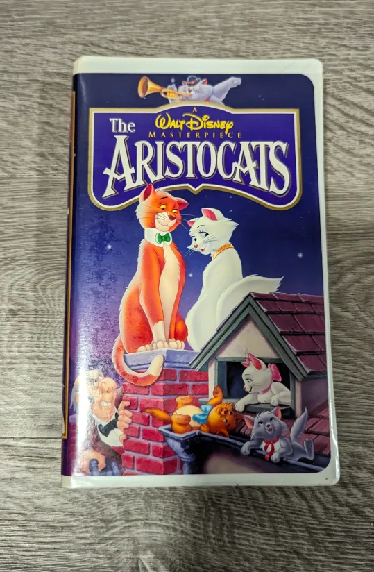 Walt Disney's The Aristocats VHS Movie thumbnail