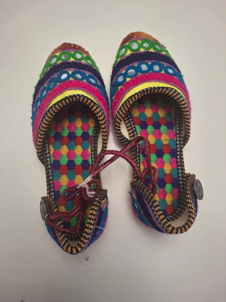 Colourful Embroidered Sandals 🇨🇦🍁 thumbnail