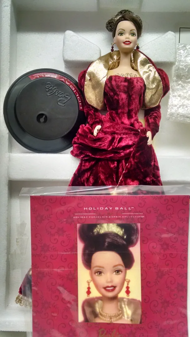 Holiday Ball Barbie Doll image indicator(2)