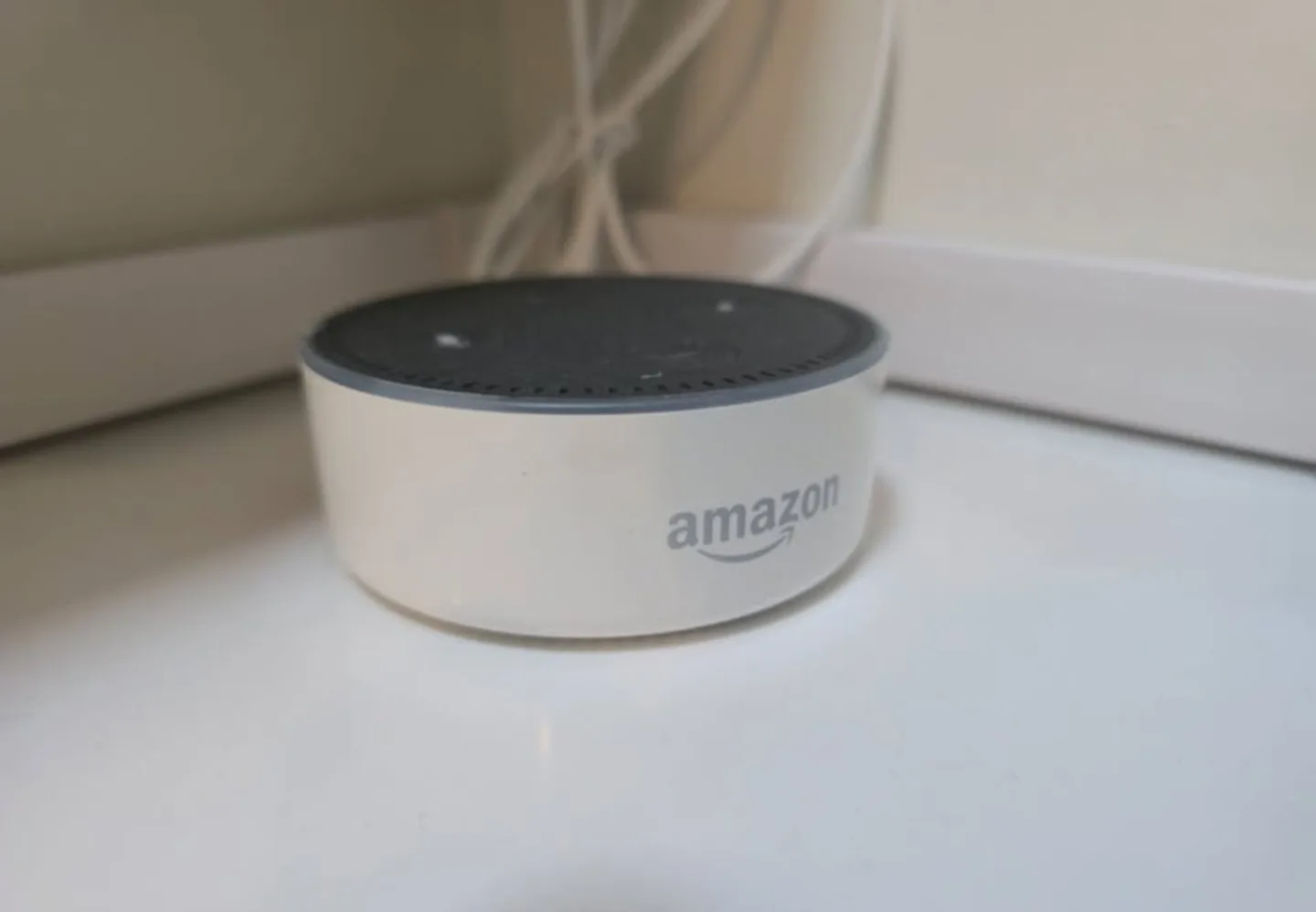 Amazon Echo Dot (2nd Gen) Smart Speaker – White thumbnail