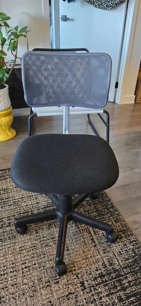 Lotte Office Chair.  Black and Gray Mesh. thumbnail