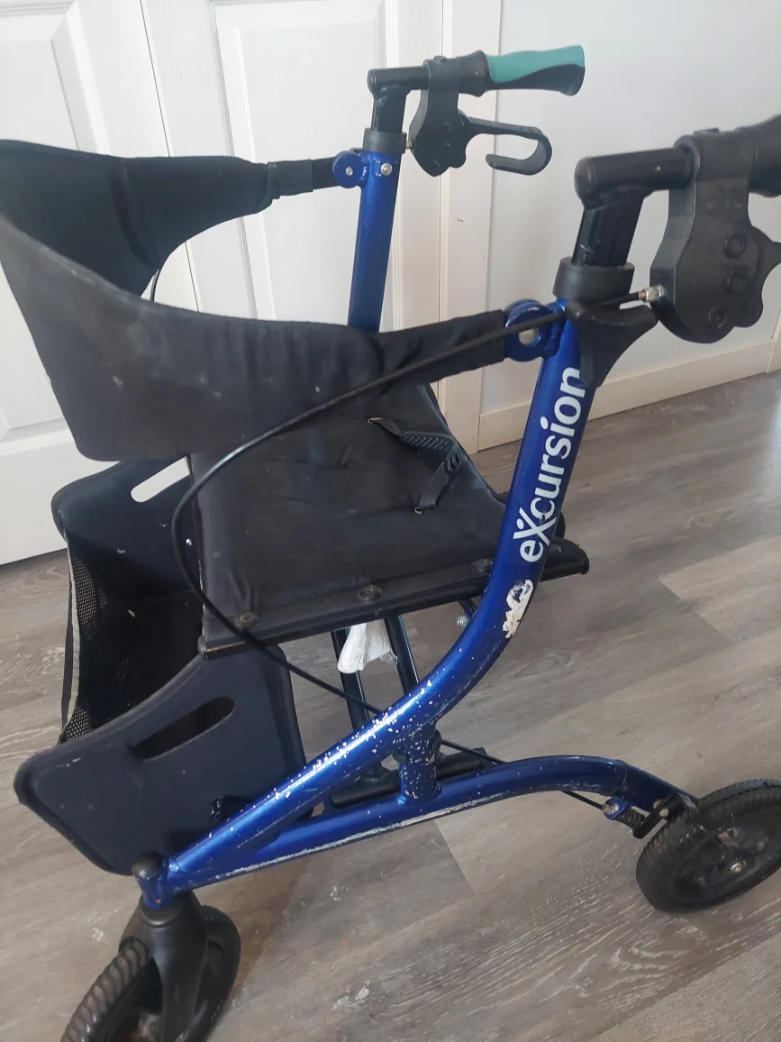 Airgo Excursion Mobility Walker image indicator(2)