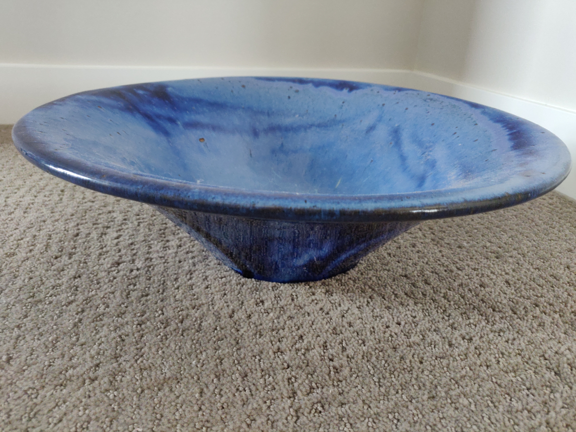 Large Decorative Glazed Pottery Fruit Bowl / Centerpiece Decor