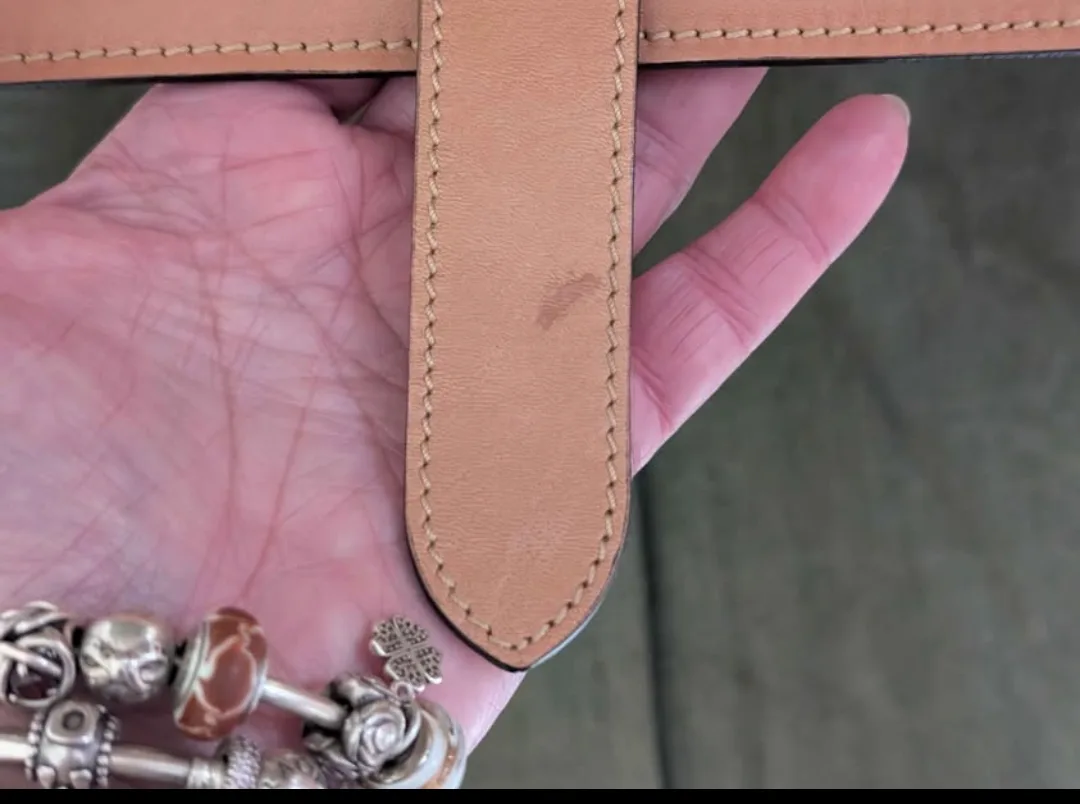 Genuine Italian Leather Backpack image indicator(8)