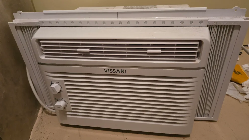 Vissani Window Air Conditioner thumbnail