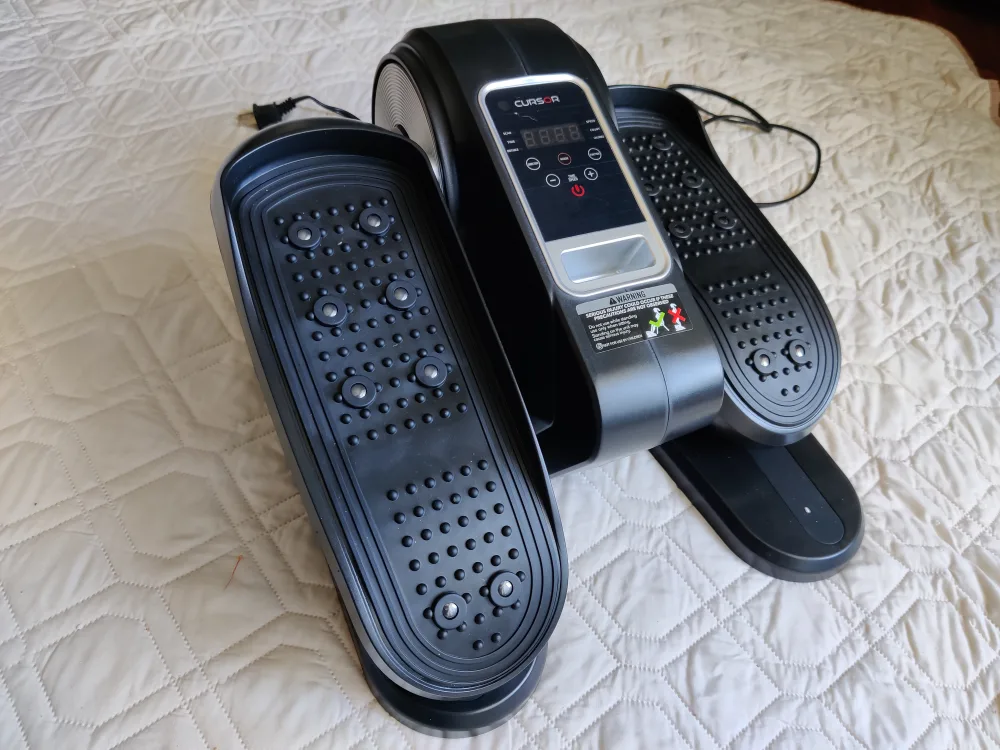 Cursor Fitness Elliptical Machine - New thumbnail