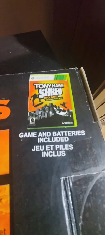 Tony Hawk SHRED - Xbox 360 Game with Board Controller image indicator(7)