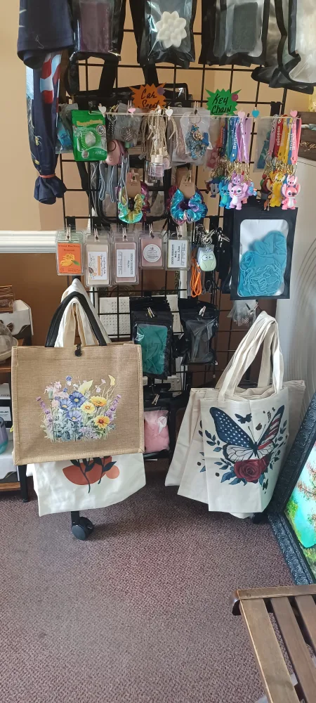 Eno h Serenity Haven Gift Shop image indicator(3)