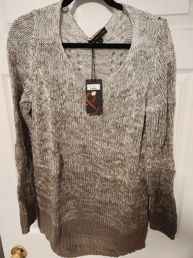 Love & Legend 1X Sweater - New with Tags thumbnail