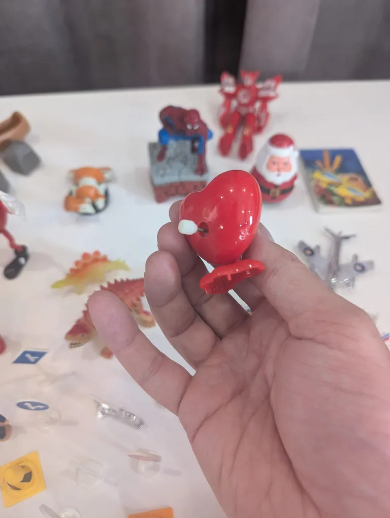 Assorted vintage Toy Figures - 90s / early 2000s image indicator(6)