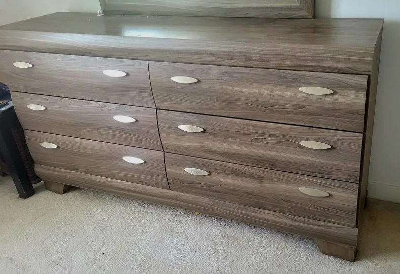 Wood Grain Dresser with 6 Drawers thumbnail