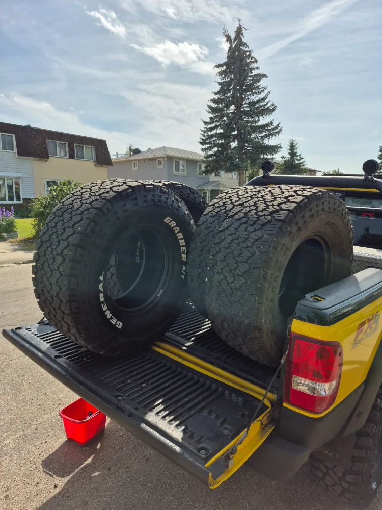 General Grabber A/T Tires - Set of 4 thumbnail
