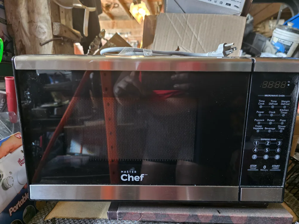 MASTER Chef Microwave Oven thumbnail
