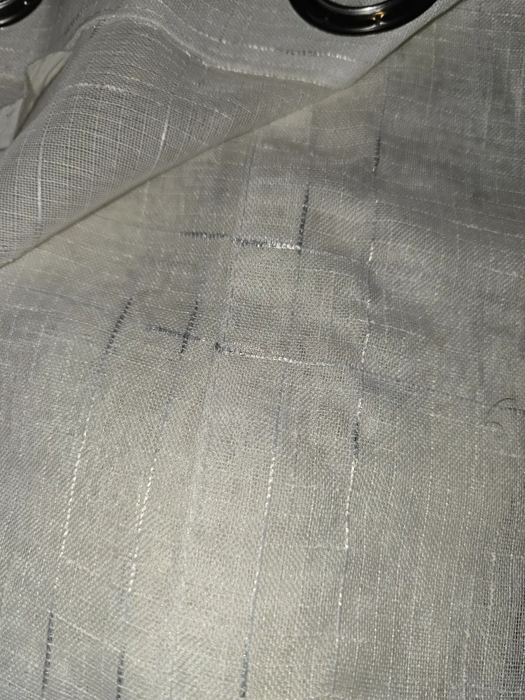 Curtains - Beige & Leaf Pattern image indicator(3)