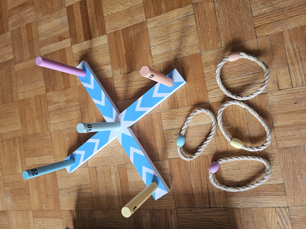 Ring Toss Game - photo 2