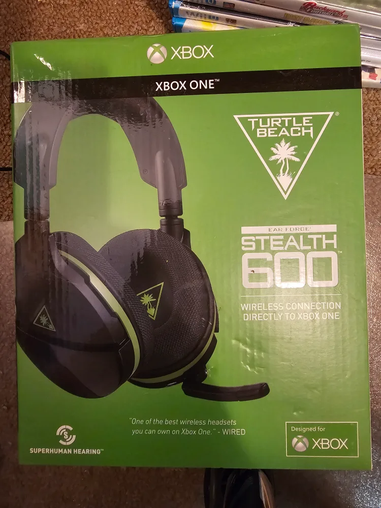 Turtle Beach Stealth 600 Xbox Headset - Like New! thumbnail