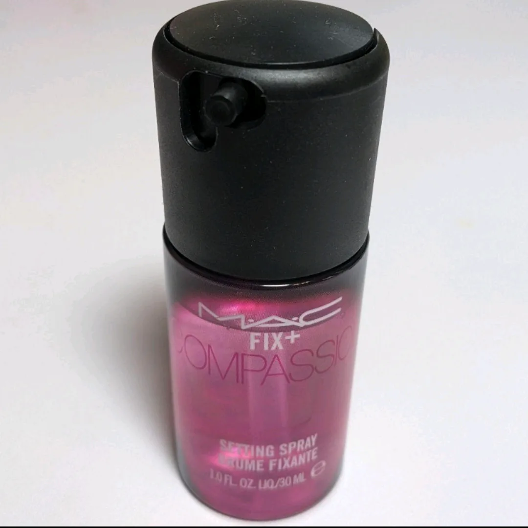 New MAC Fix+ Compassion Setting Spray image indicator(2)