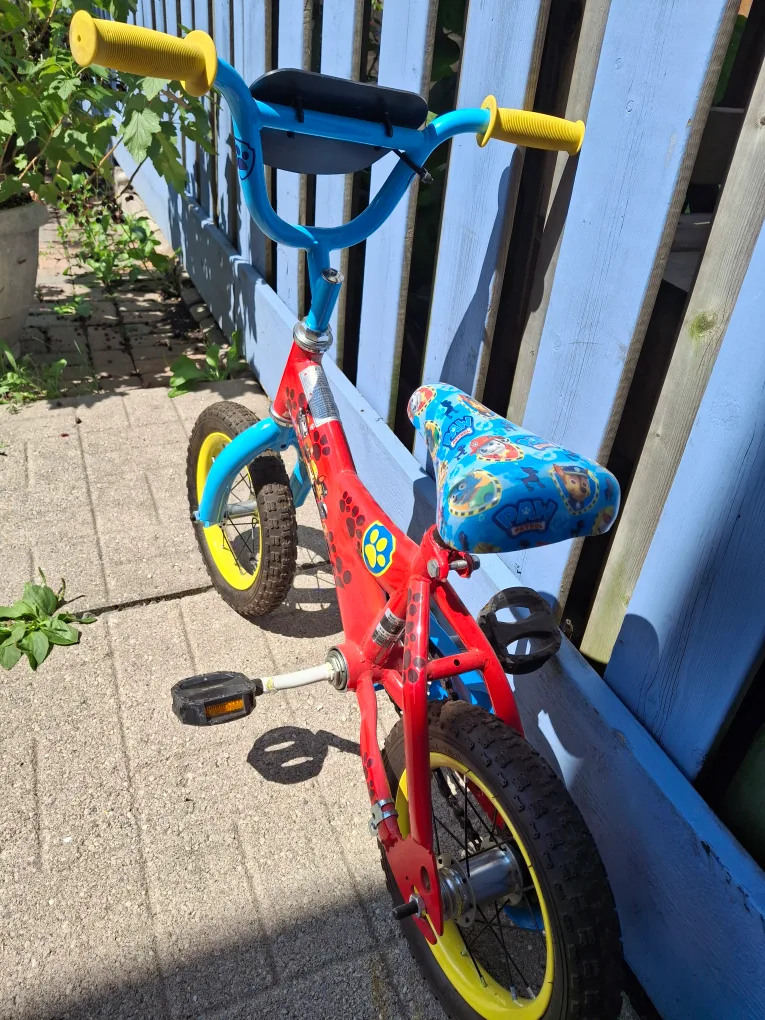 Paw Patrol 12in Kids Bike image indicator(3)