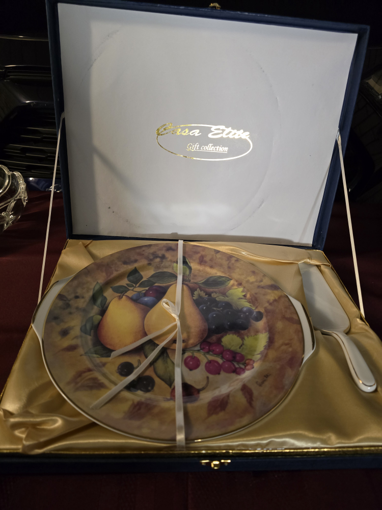 Casa Elite Gift Collection Plate Set