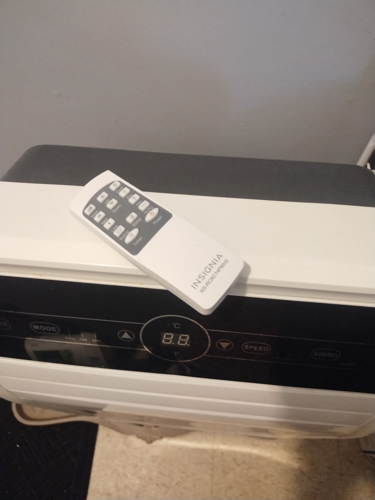 Insignia Portable Air Conditioner NS-AC12PWH9-C - photo 4