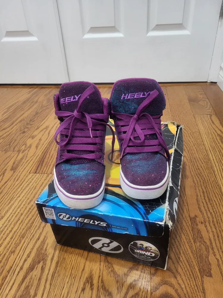 Heelys Purple Roller Shoes thumbnail