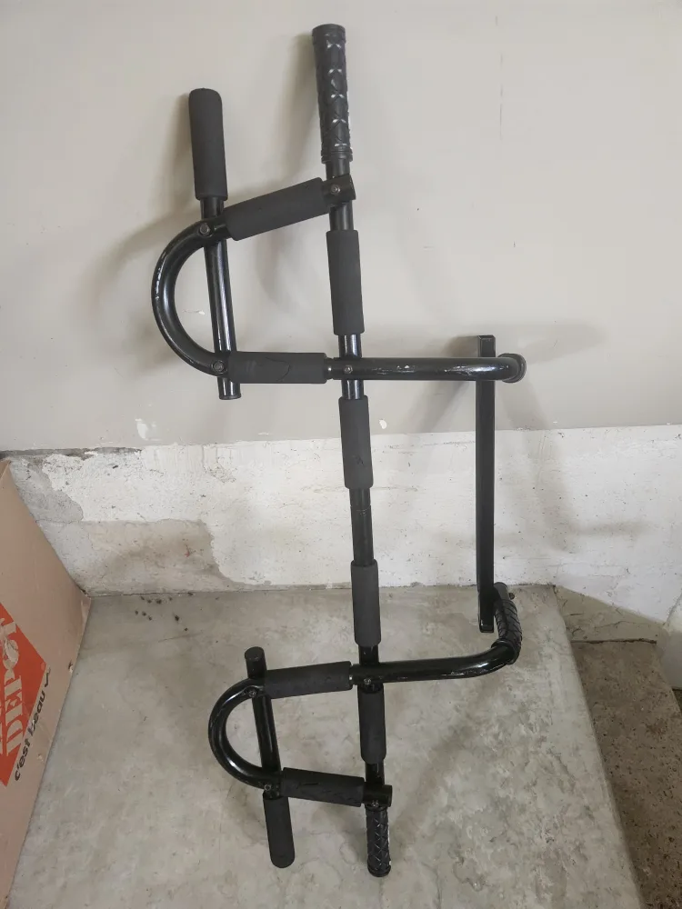 Pull-Up Bar thumbnail