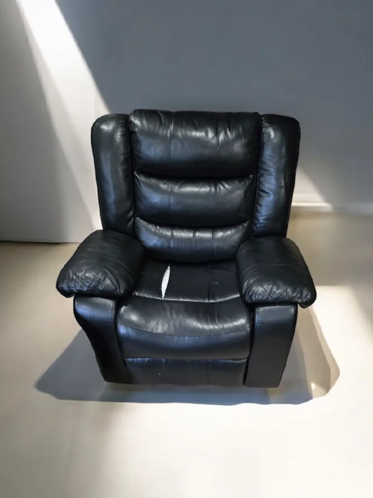 Black Leather Recliner thumbnail