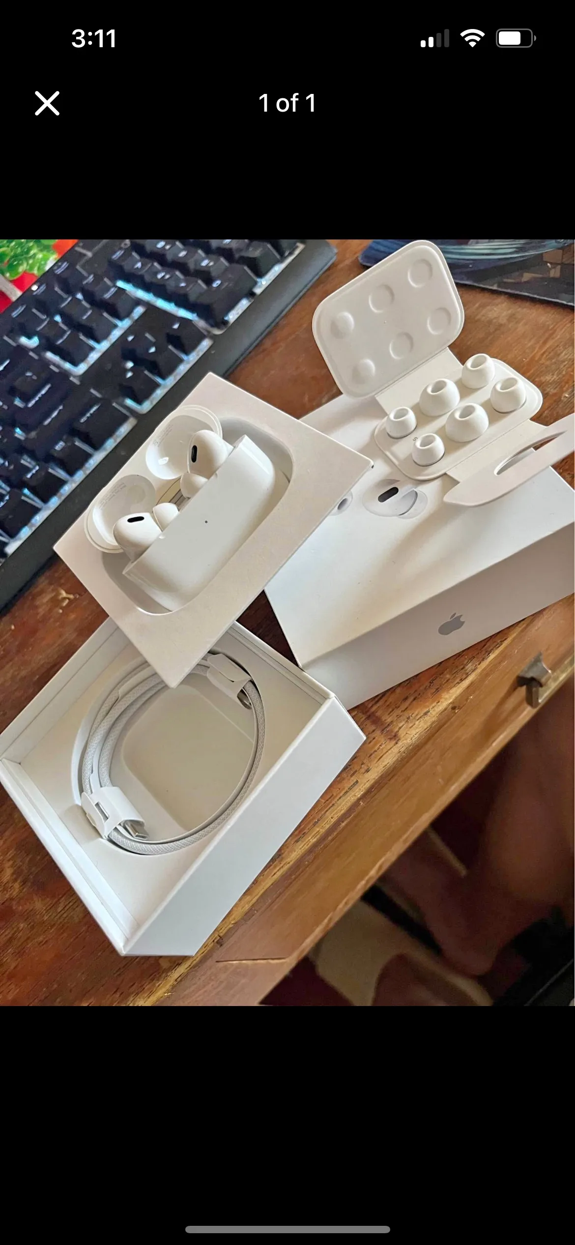 New Apple AirPods Pro (2nd Generation) image indicator(4)