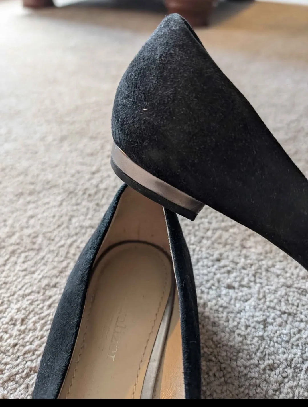 Black Leather Slipper Shoes - size 8 image indicator(8)