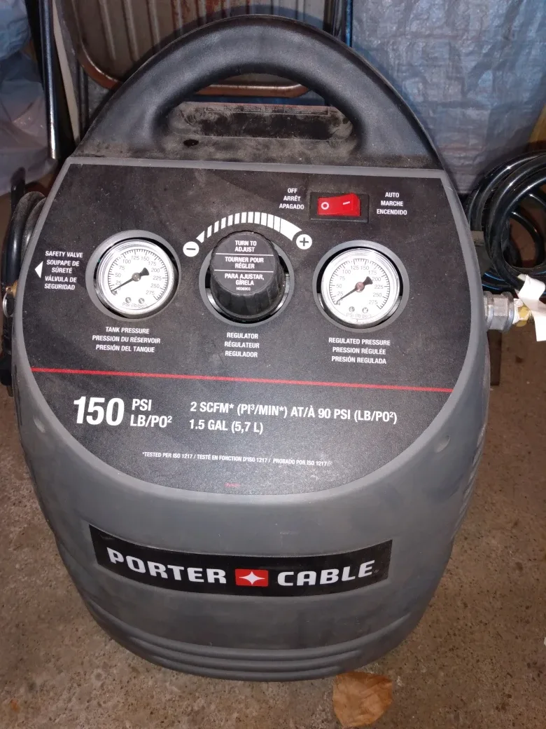 Porter-Cable 150 PSI 1.5 Gallon compressor. thumbnail