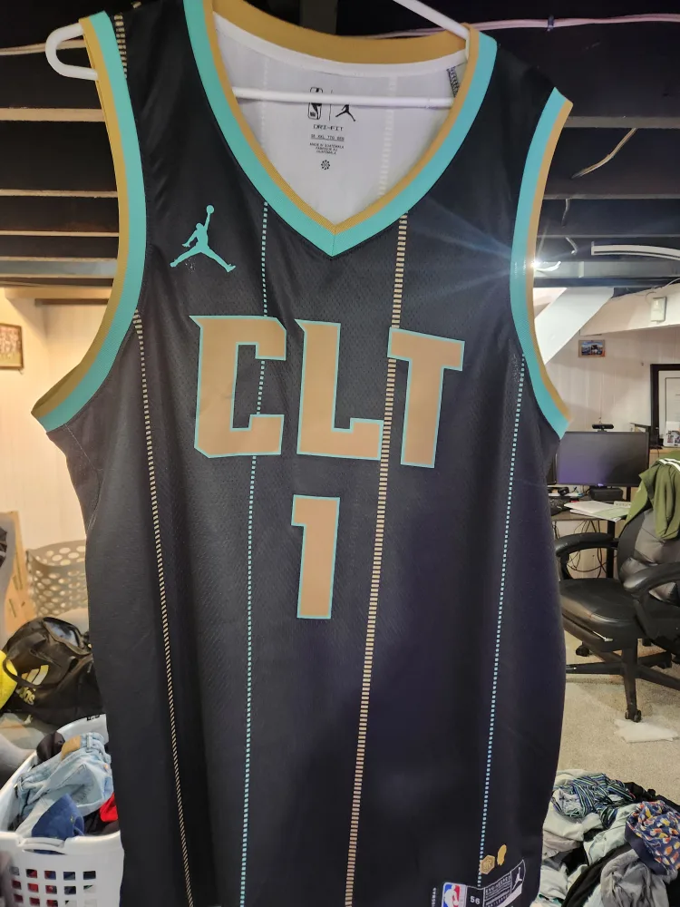 NBA Charlotte Hornets LaMelo Ball Jersey, Size XL thumbnail