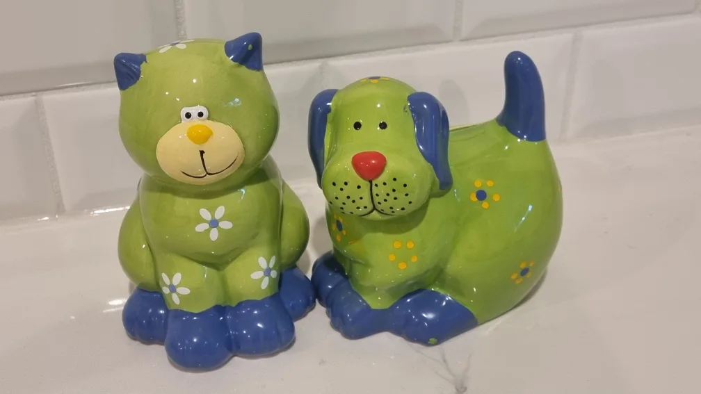 Kids Decor, Figurines & piggy banks image indicator(5)